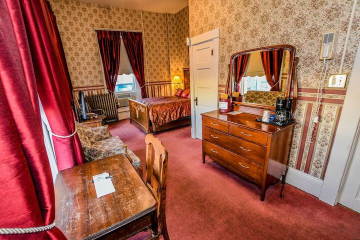 Room 48 of 55