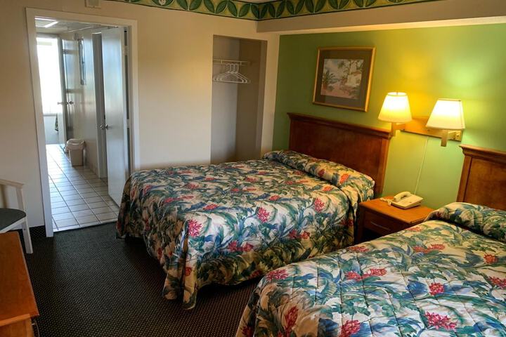 Room 33 of 57