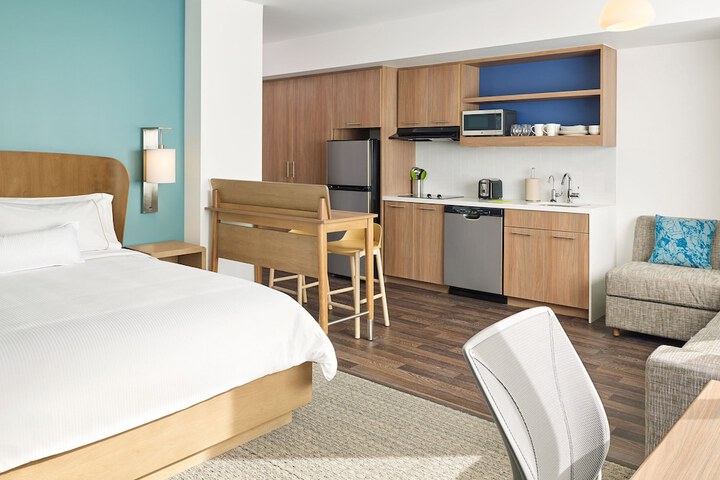 Room 15 of 30