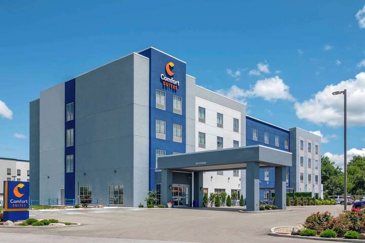 Comfort Suites Richmond East