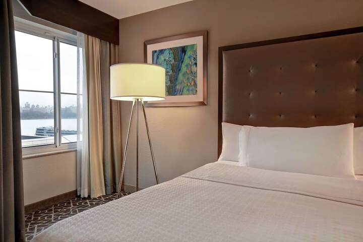 Homewood Suites by Hilton Edgewater