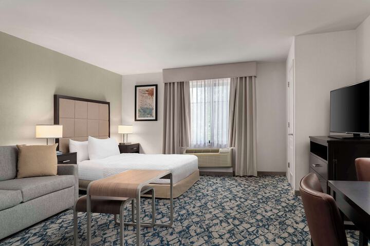 Room 48 of 63
