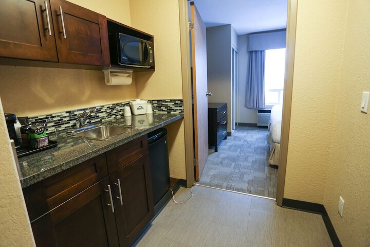 Room 67 of 80