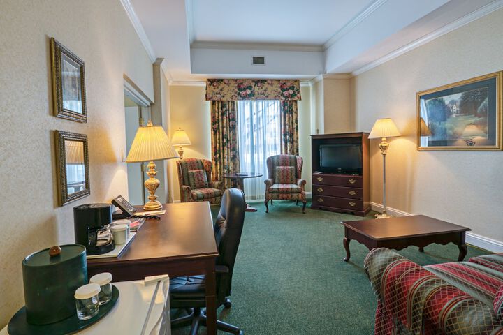 Room 17 of 43