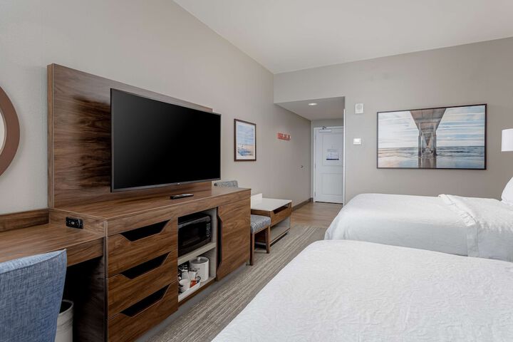 Room 72 of 146