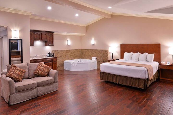 Room 10 of 41