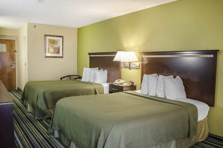 Room 16 of 42