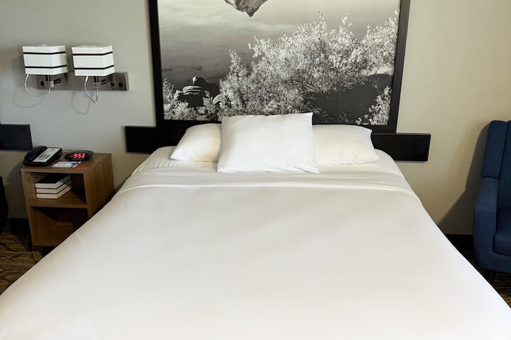 Room 8 of 29