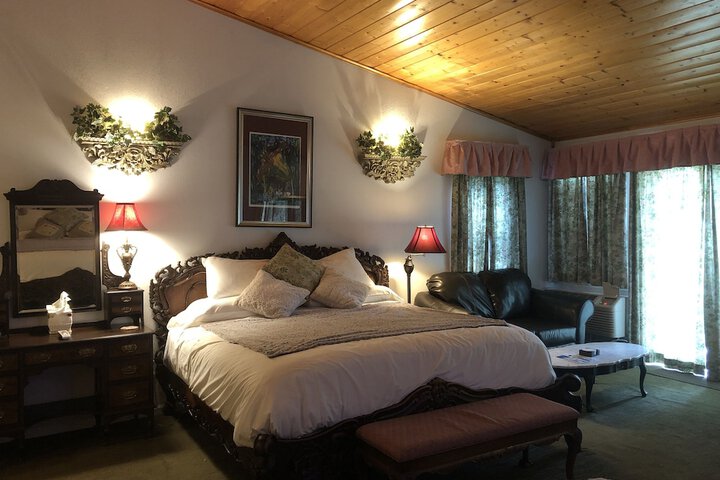 Echo Canyon Spa Resort (Adults Only)