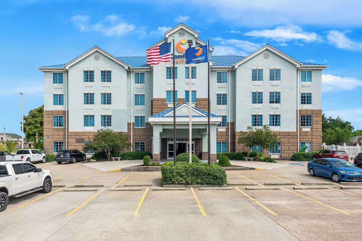 Hotel 3 of 66