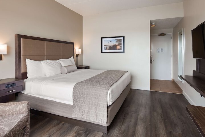 Room 15 of 22