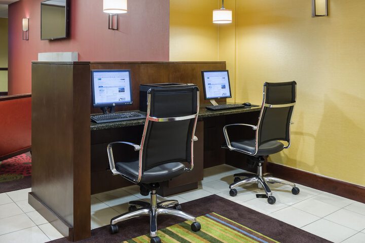 Business Center 54 of 55