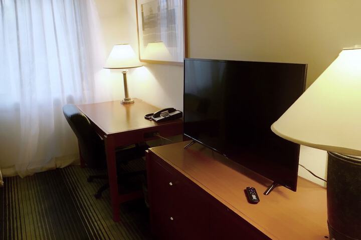 Room 20 of 32