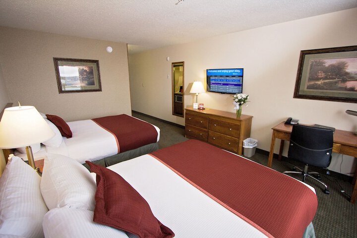 Room 10 of 28