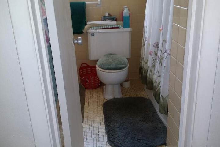 Room 27 of 31