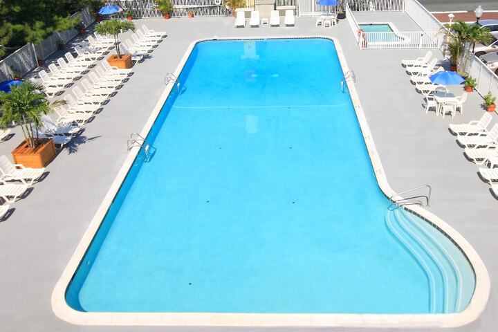 Pool 11 of 71