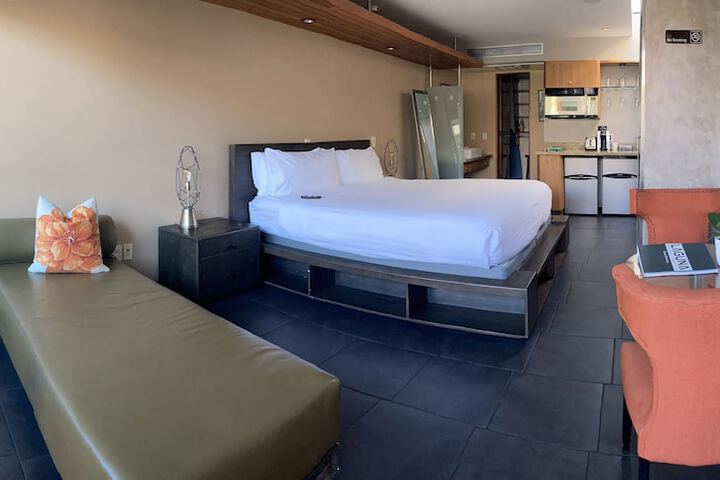 14 West Hotel