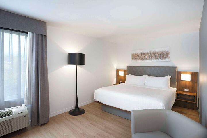 Room 44 of 63