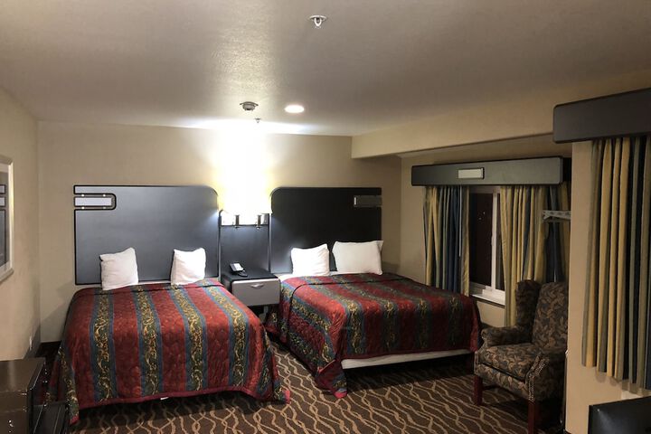 Room 4 of 26