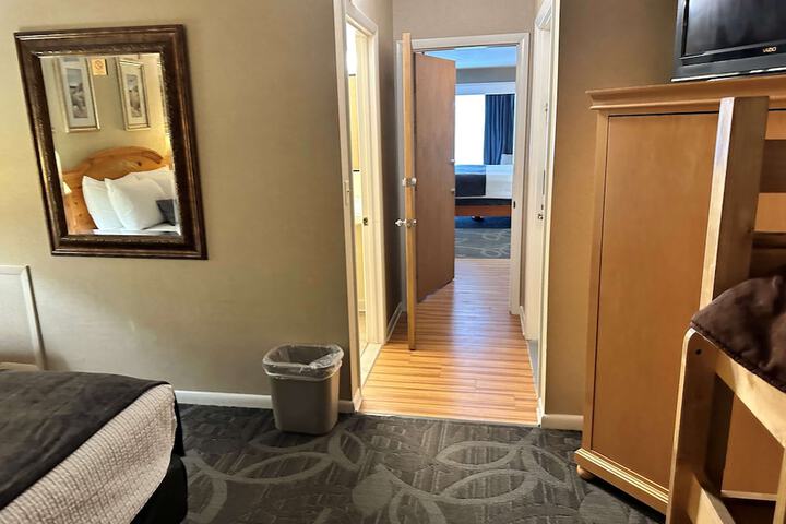 Room 35 of 42