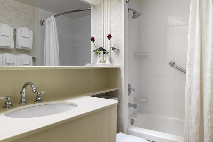 Royal Scot Hotel & Suites Trademark Collection by Wyndham
