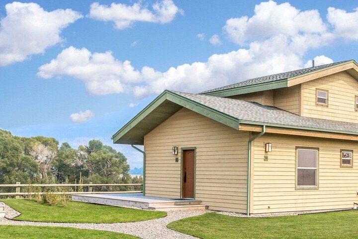 Yellowstone Valley Lodge an Ascend Collection Hotel