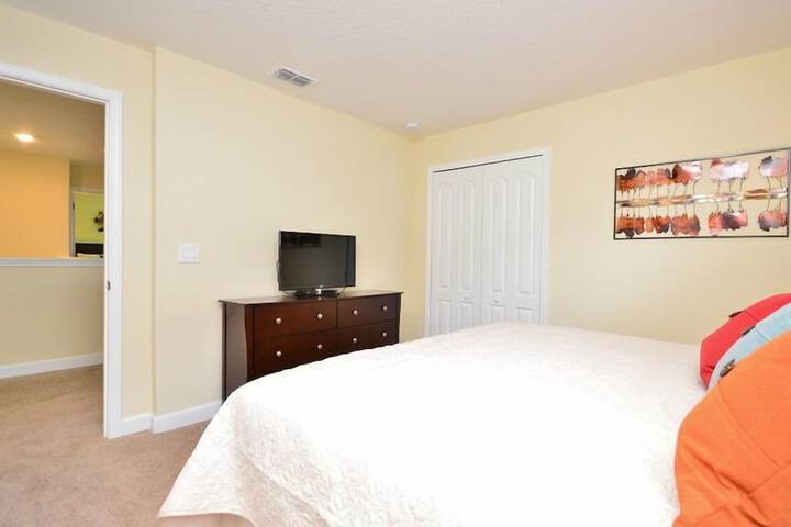 Room 21 of 54