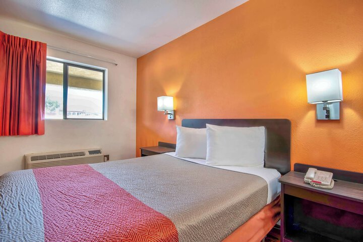 Room 45 of 58