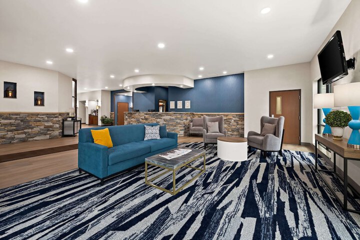 Hotel Interior 11 of 29