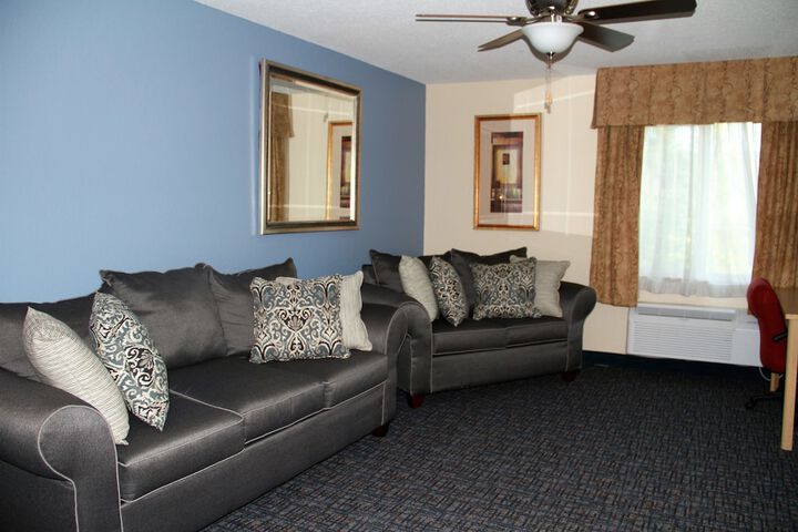 Room 40 of 64
