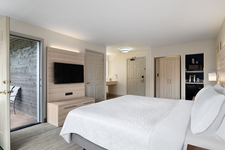 Room 21 of 50