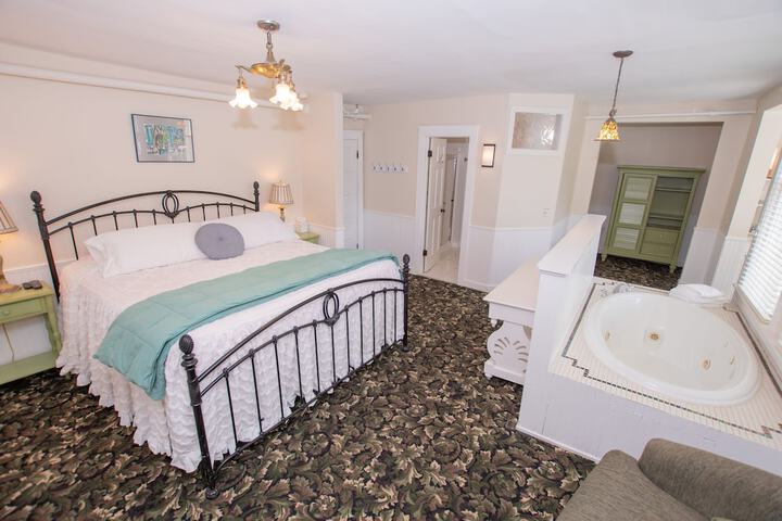 Room 90 of 162