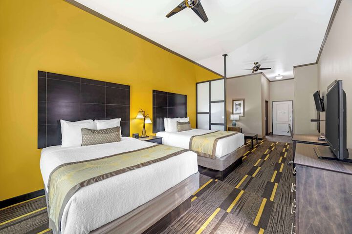 Room 14 of 36