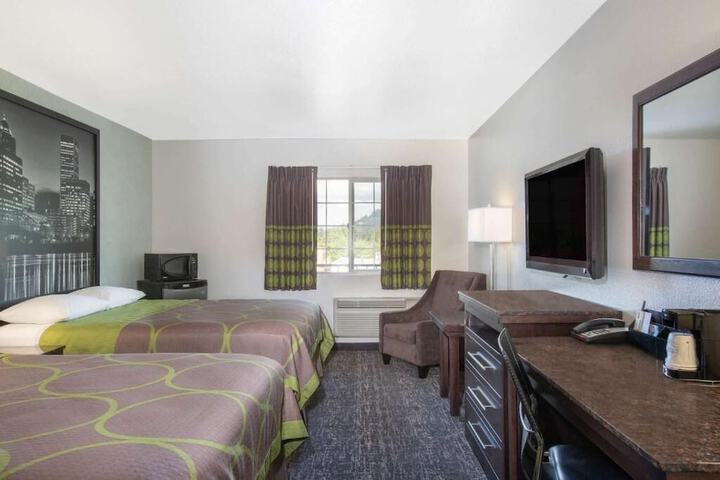 Room 8 of 20