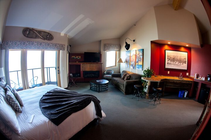 Room 21 of 49