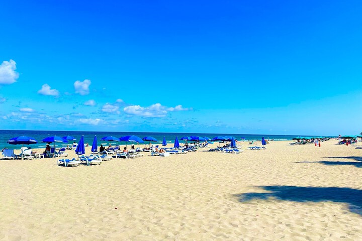 Club Lux Resort by the Beach