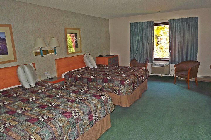 Room 18 of 32