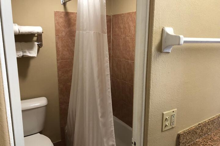 Room 18 of 24