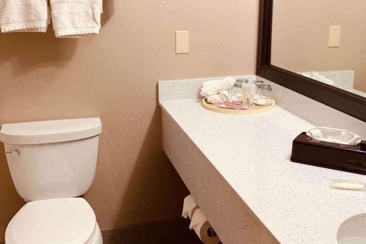 Room 25 of 73