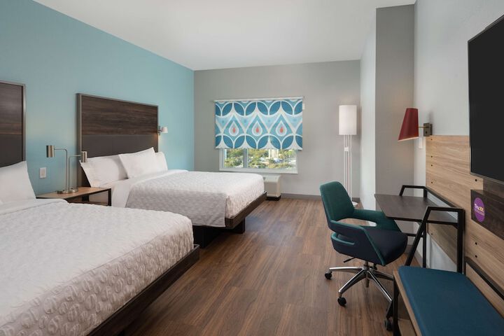 Tru by Hilton Fort Lauderdale Downtown