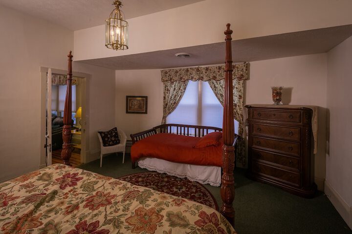 Room 20 of 95