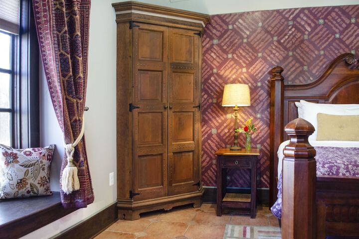 Hillbrook Inn