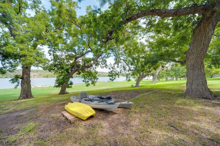 Cozy Casita & Cabana on Lake Marble Falls!