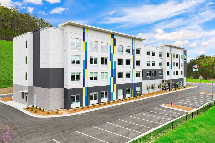 Tru by Hilton Cartersville GA