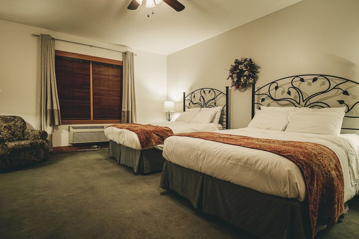 Room 46 of 136