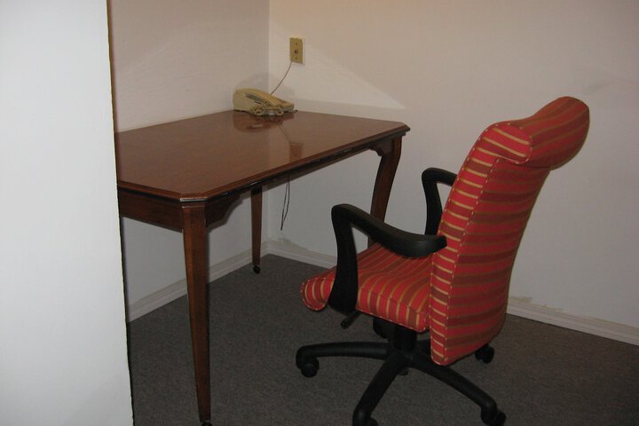 Room 14 of 38