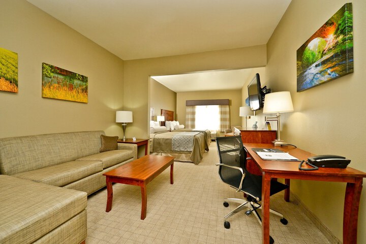 Room 27 of 34