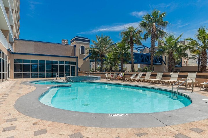 Pool 12 of 40