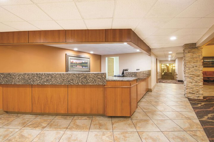 Hotel Interior 10 of 28