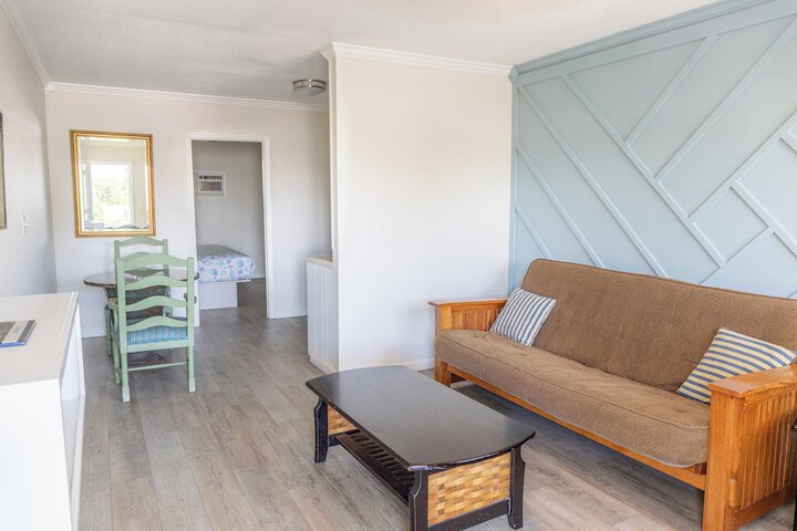 Atlantis Inn